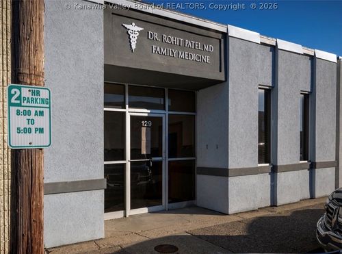 129 7th Ave, South Charleston, WV, 25303-1417 | Card Image