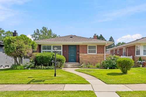 5107 Fairview Lane, Skokie, IL, 60077 | Card Image
