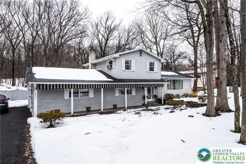 378 Bangor Junction Rd, Bangor, PA, 18013-9368 | Card Image