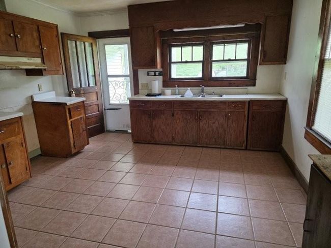 1052 Shippys Branch Rd, House other with 2 bedrooms, 1 bathrooms and null parking in Mouth of Wilson VA | Image 17