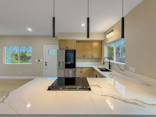 11-3236 Mamalahoa Hwy, VOLCANO, HI, 96785 | Card Image
