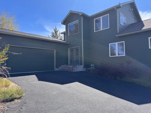 6519 Willet Way, Klamath Falls, OR, 97601-9196 | Card Image