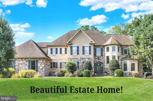 3 Woodstock Ct, Mechanicsburg, PA, 17050-8230 | Card Image