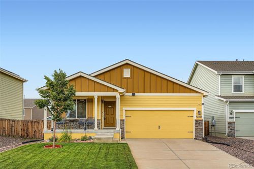 47385 Lily Ave, Bennett, CO, 80102-8627 | Card Image