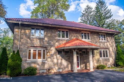 3405 Crescent Rd, Altoona, PA, 16602-1829 | Card Image