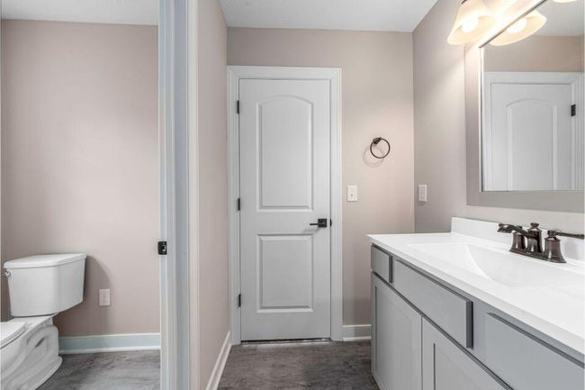 Stock photo- full bath | Image 26
