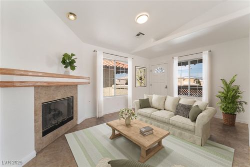 unit-203-6808 Elm Creek Dr, Las Vegas, NV, 89108-5035 | Card Image