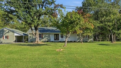 185 Lakeside Dr, Estill Springs, TN, 37330-3422 | Card Image