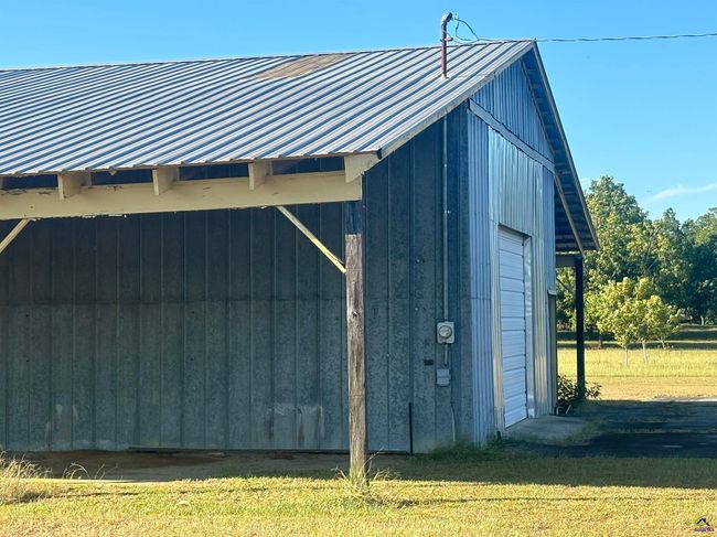 1943 Vienna Hwy, House other with 3 bedrooms, 2 bathrooms and null parking in Pineview GA | Image 16