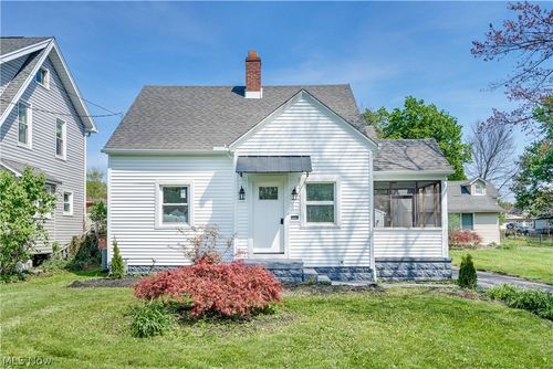 14 Massachusetts Avenue, Poland, OH, 44514 | Card Image