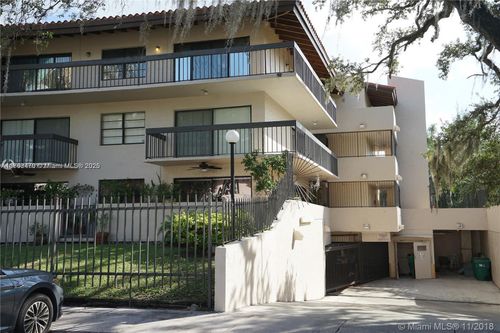 apt-12-5201 Orduna Dr, Coral Gables, FL, 33146-2675 | Card Image