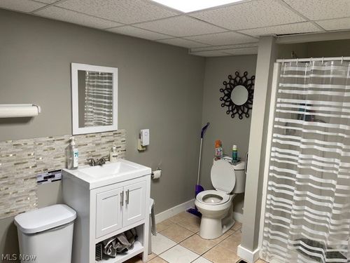 3101 W 25th St, Cleveland, OH, 44109-1643 | Card Image