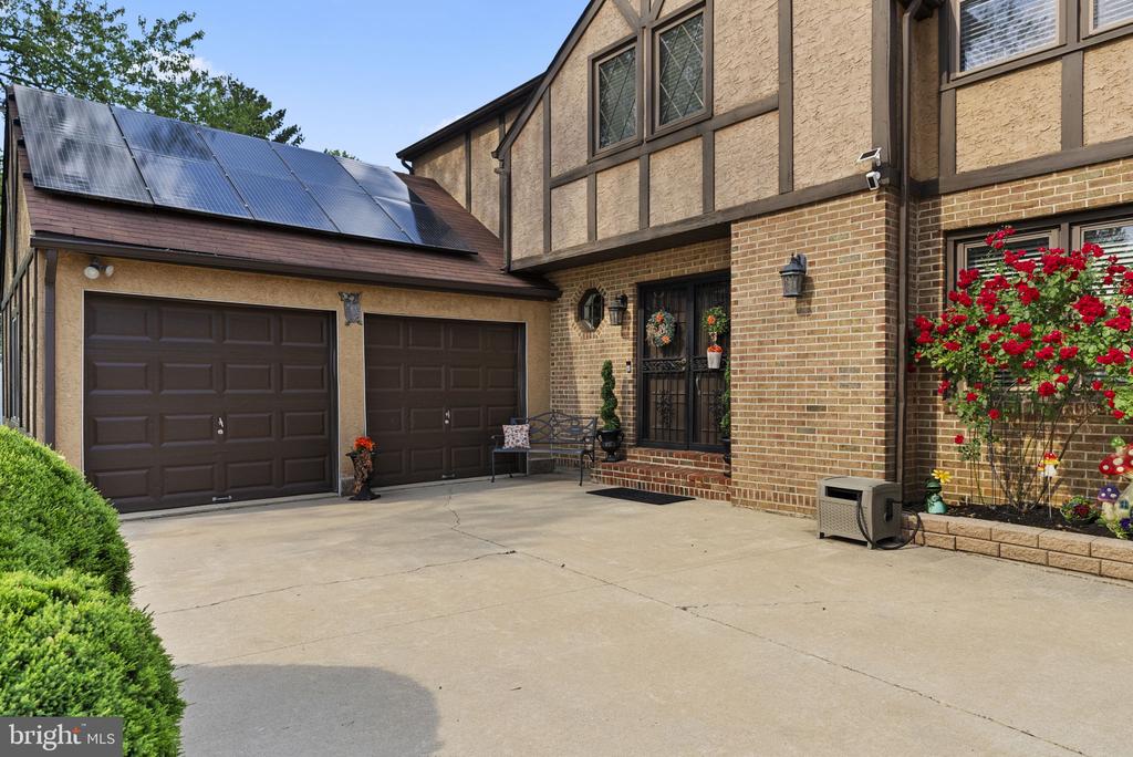 Residential in MOUNT LAUREL 5