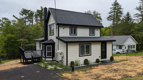43 Highland Lake Rd, Highland Lake, NY, 12743-5200 | Card Image