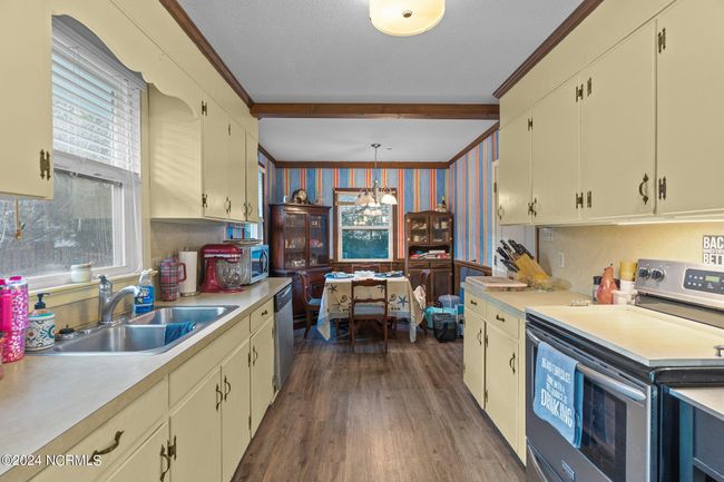 630 Fourth Ave S, House other with 4 bedrooms, 2 bathrooms and 1 parking in Kure Beach NC | Image 19