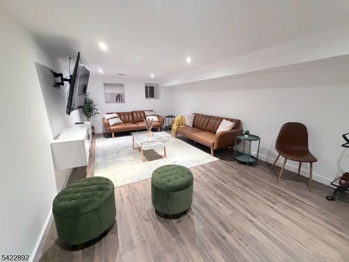 230 Union St, Jersey City, NJ, 07304-1512 | Card Image