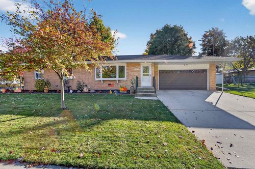 107 Hawthorne Court, Chilton, WI, 53014 | Card Image