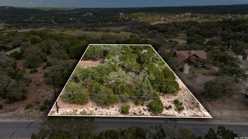 9020 Gainsborough Dr, Spring Branch, TX, 78070-6405 | Card Image