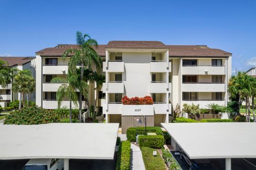 k3l-boat-slip45-1117 Marine Way E, North Palm Beach, FL, 33408-3622 | Card Image