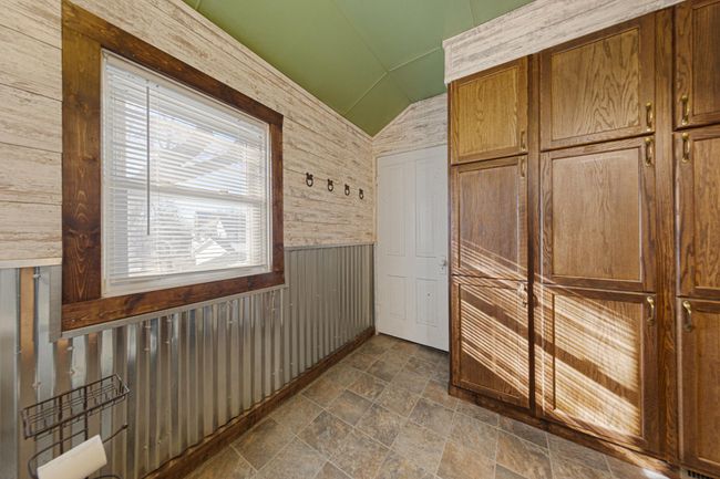 33 Bathroom.jpg | Image 26