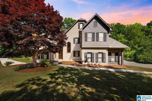 707 Saint Andrews Pkwy, Oneonta, AL, 35121-3580 | Card Image