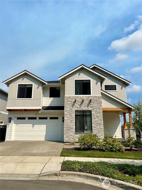 23000 Se Sycamore St, Black Diamond, WA, 98010-5111 | Card Image