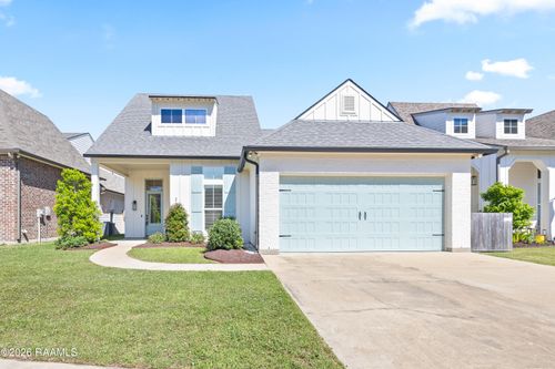 212 Santander Dr, Youngsville, LA, 70592-2001 | Card Image