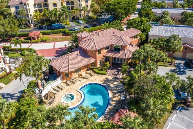 APT-401 - 300 Uno Lago Dr, Condo with 3 bedrooms, 2 bathrooms and null parking in Juno Beach FL | Image 34
