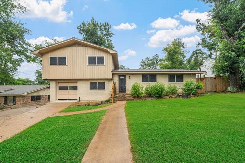 1911 Avenue O, Huntsville, TX, 77340-5021 | Card Image