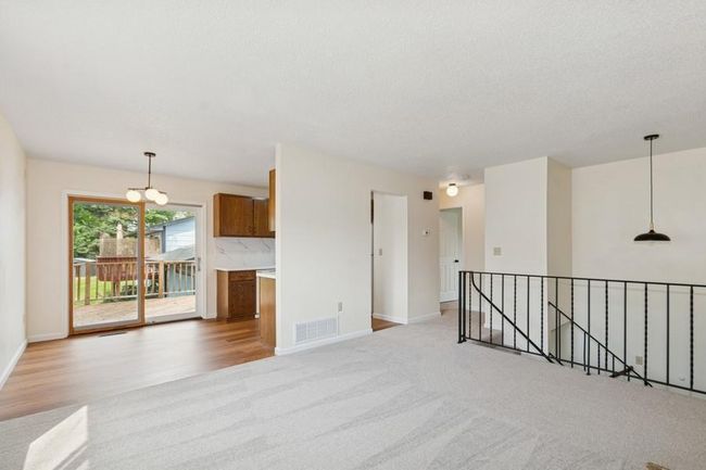 Flowing floor plan | Image 5