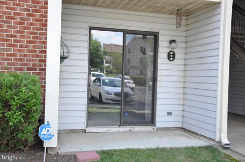 2 Mendrey Ct, TRENTON, NJ, 08648-2654 | Card Image