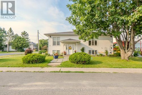 17 Principal St W, Verner, ON, P0H2M0 | Card Image