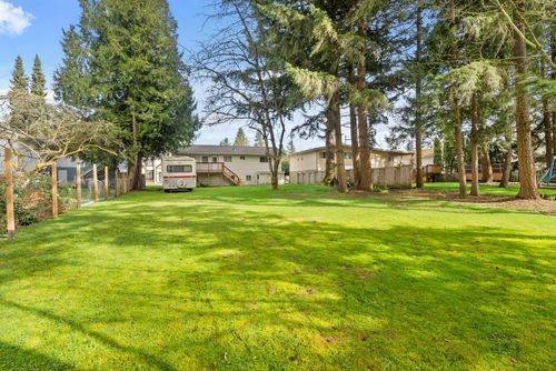 7451 113 St, Delta, BC, V4C5B2 | Card Image