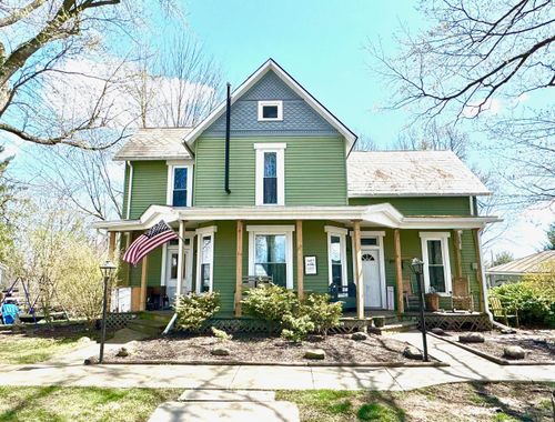106 S Main St, Croton, OH, 43013-9614 | Card Image