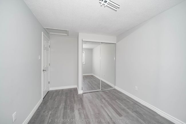 1927 Parkside Dr, House other with 5 bedrooms, 4 bathrooms and 2 parking in Pickering ON | Image 24