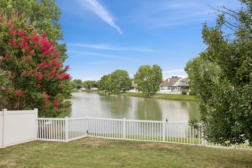 10040 Cedar Lake Dr, Providence Village, TX, 76227-7572 | Card Image