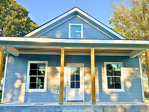 207 Scott St, Dickson, TN, 37055-2441 | Card Image