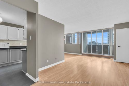 1003-375 King St N, Waterloo, ON, N2J4L6 | Card Image