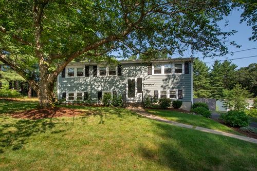 18 Howland Cir, Stoughton, MA, 02072-3917 | Card Image