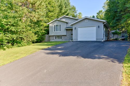 1256 Victoria St, Petawawa, ON, K8H2G1 | Card Image