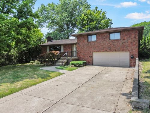 4778 S Emblem Dr, Whitehall, PA, 15236 | Card Image