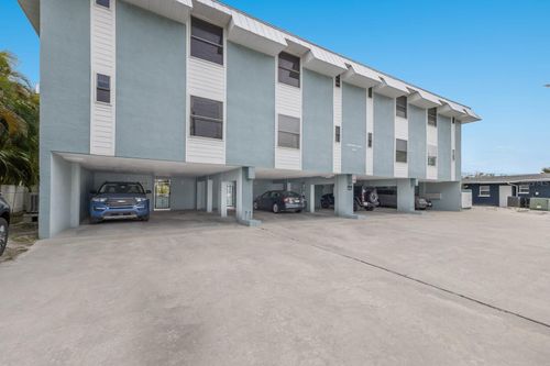 unit-2-205 Highland Ave, Bradenton Beach, FL, 34217-2459 | Card Image