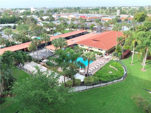 apt-303-2350 Ne 14th Street Cswy, Pompano Beach, FL, 33062-8208 | Card Image