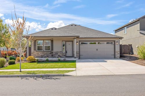 2510 Hemlock Way, Redmond, OR, 97756-6962 | Card Image