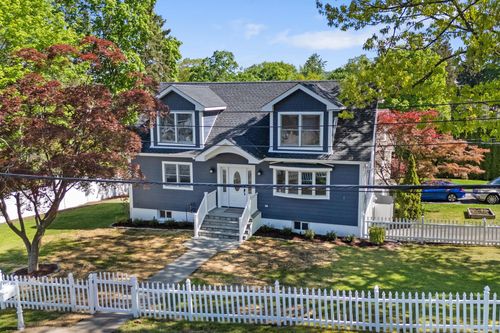 113 Walter Ave, Thornwood, NY, 10594-1620 | Card Image