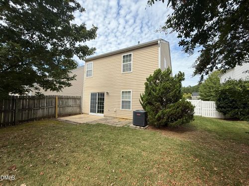 5561 Roan Mountain Pl, Raleigh, NC, 27613-5673 | Card Image