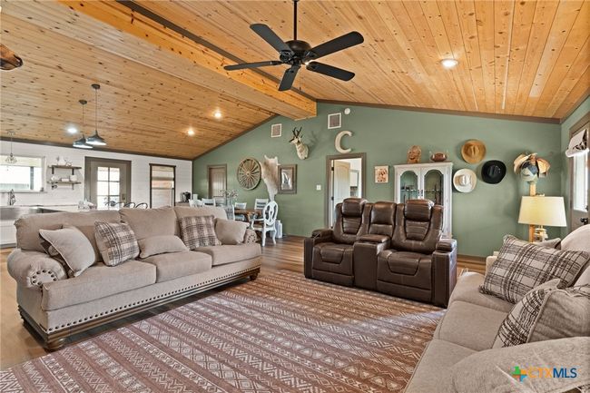 973 County Road 130, Home with 3 bedrooms, 3 bathrooms and null parking in Gatesville TX | Image 7