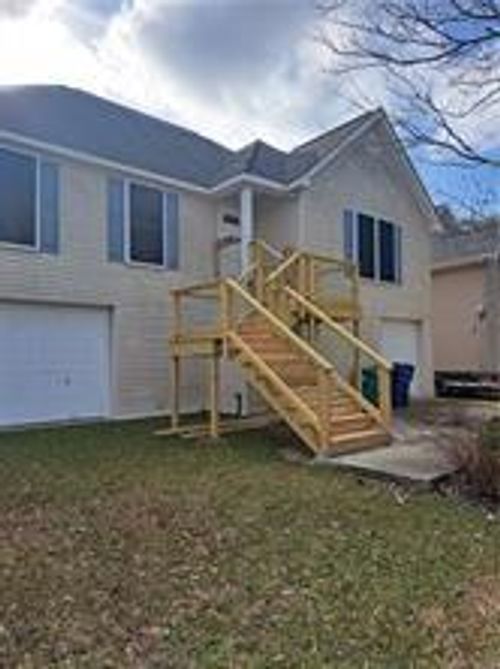 115 Bermuda Dr, Slidell, LA, 70458-4703 | Card Image