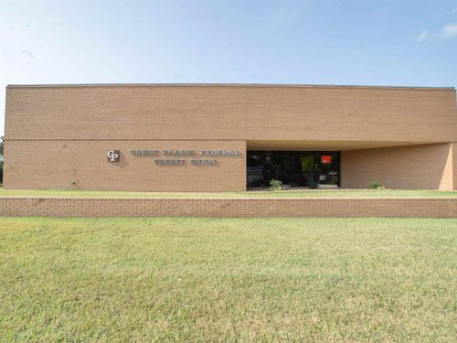 110 W D, Hillsboro, KS, 67063 | Card Image