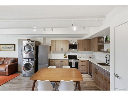 218-1495 Vrain St, Denver, CO, 80204-1364 | Card Image